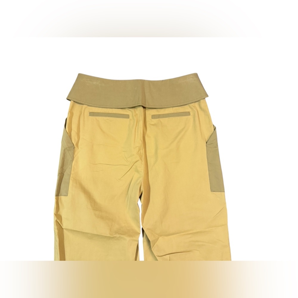 NWT FRAME Foldover Trouser Size 4 in Color Light/… - image 9